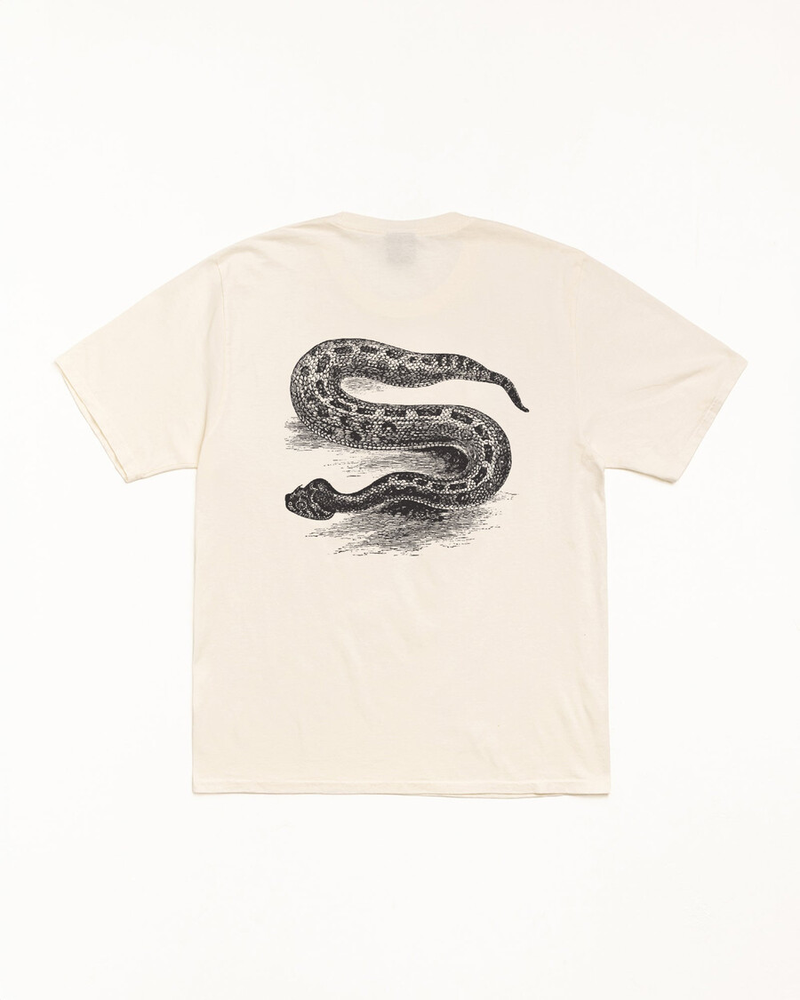 pigmentno barvan serpent tee